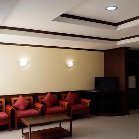 Auychai Grand Hotel Lang Suan Ngoại thất bức ảnh
